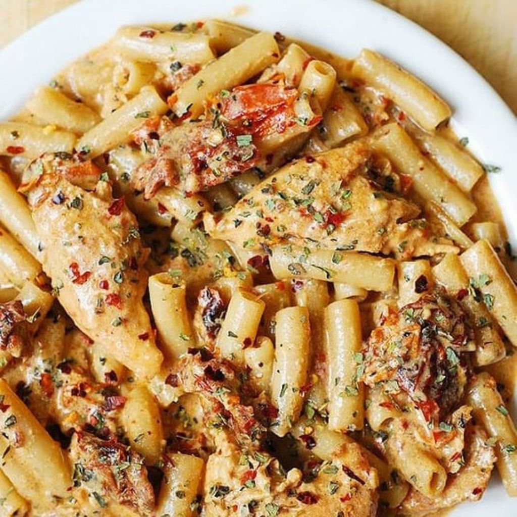 Sun Dried Tomato Pasta with Chicken and Mozzarella Recipe