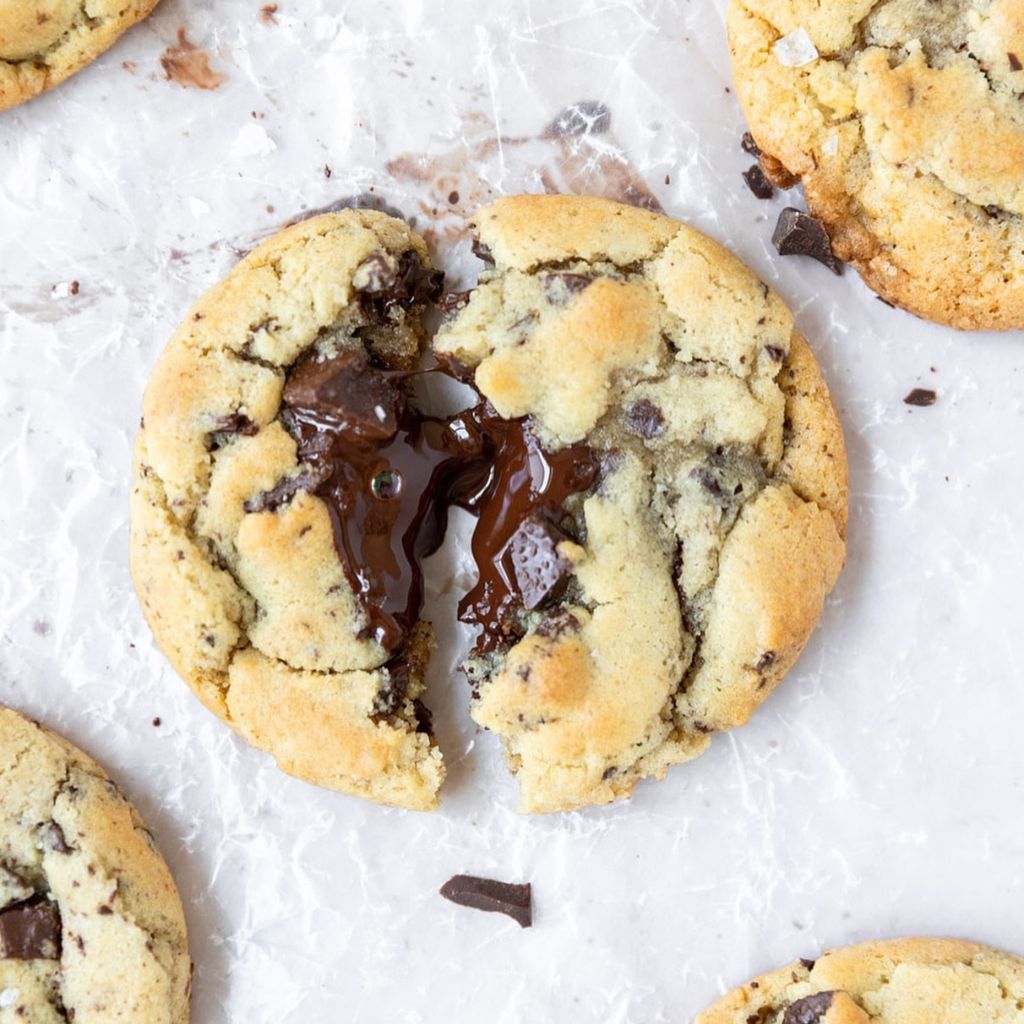 Chocolate-Filled Cookies