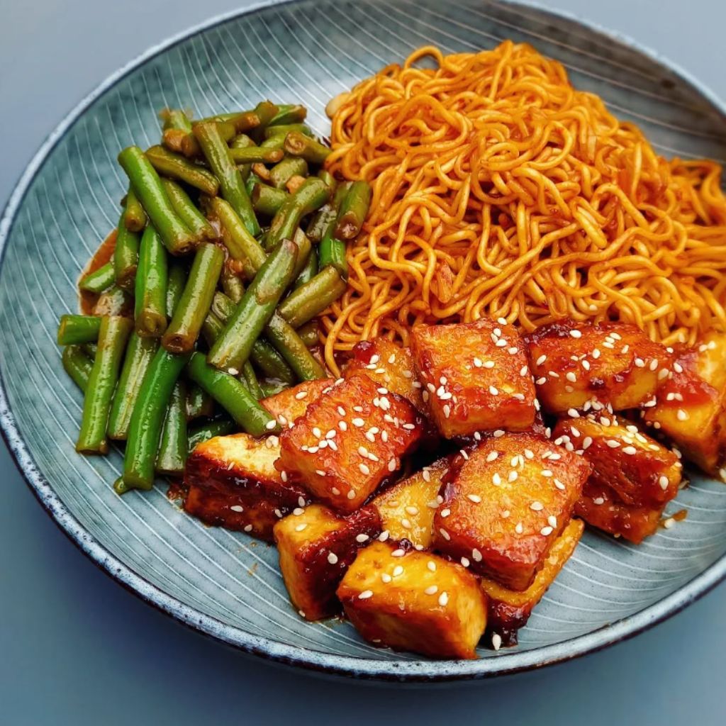 Sesame Garlic Ramen Noodles