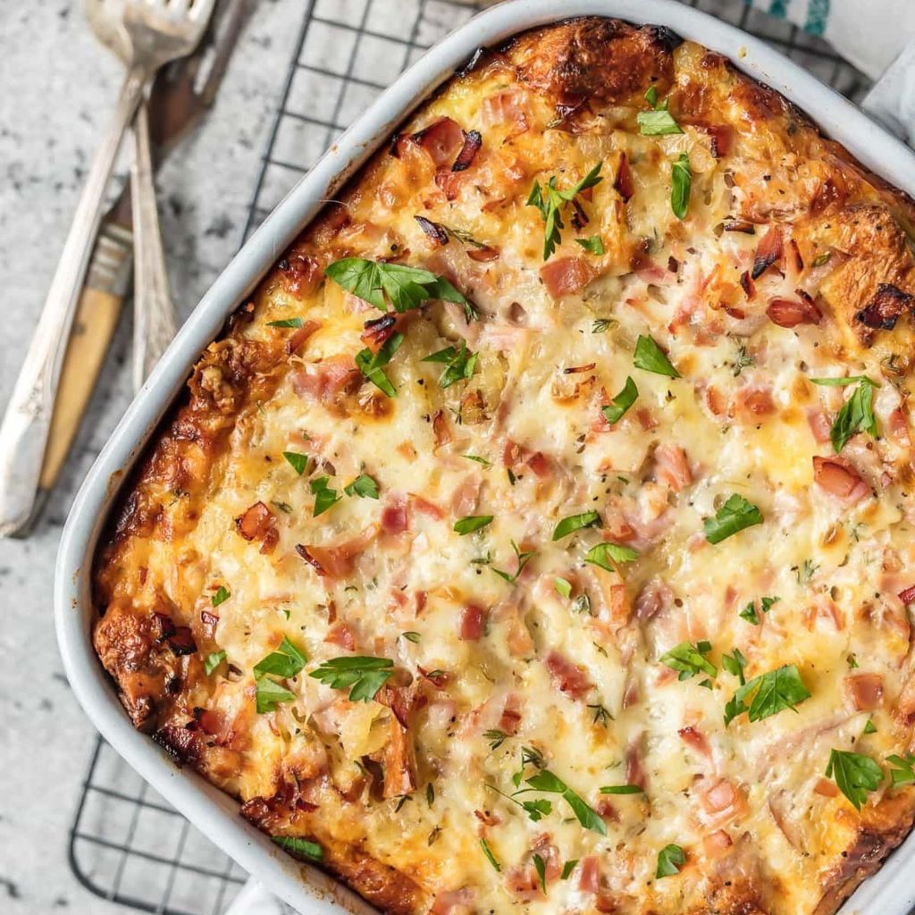 Easy Make-Ahead Breakfast Casserole